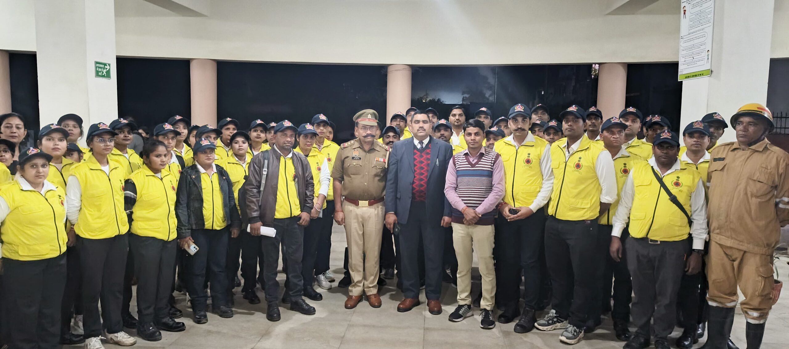 नागरिक सुरक्षा जवानों को दिया गया अग्निशमन प्रशिक्षण