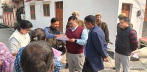 तहसील कोल में एसआईआर कार्यों की समीक्षा, जिला निर्वाचन अधिकारी ने दिए आवश्यक दिशा-निर्देश