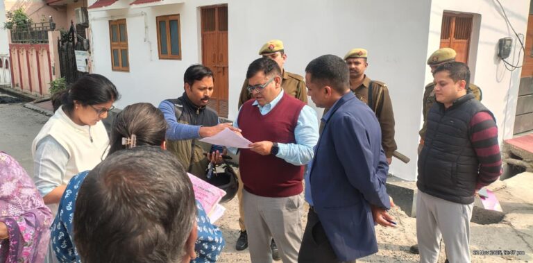 तहसील कोल में एसआईआर कार्यों की समीक्षा, जिला निर्वाचन अधिकारी ने दिए आवश्यक दिशा-निर्देश